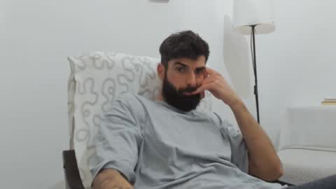 Snapshot of cuteeboy chatting on 7, 3, 2025 cuteeboy online show from 7, 3, 2025