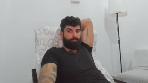 Snapshot of cuteeboy chatting on 10, 3, 2025 cuteeboy online show from 10, 3, 2025