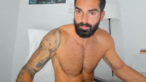 Snapshot of cuteeboy chatting on 15, 9, 2025 cuteeboy online show from 15, 9, 2025