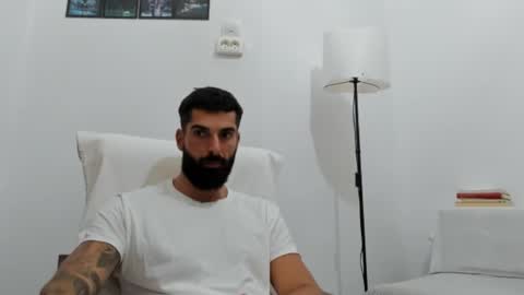 Snapshot of cuteeboy chatting on 13, 10, 2025 cuteeboy online show from 13, 10, 2025