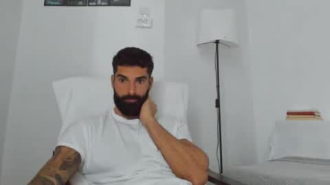 Snapshot of cuteeboy chatting on 20, 10, 2025 cuteeboy online show from 20, 10, 2025