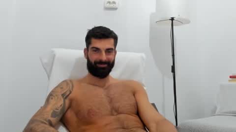 Snapshot of cuteeboy chatting on 25, 10, 2025 cuteeboy online show from 25, 10, 2025