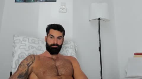 Snapshot of cuteeboy chatting on 30, 10, 2025 cuteeboy online show from 30, 10, 2025