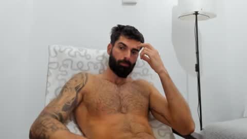 Snapshot of cuteeboy chatting on 11, 11, 2025 cuteeboy online show from 11, 11, 2025