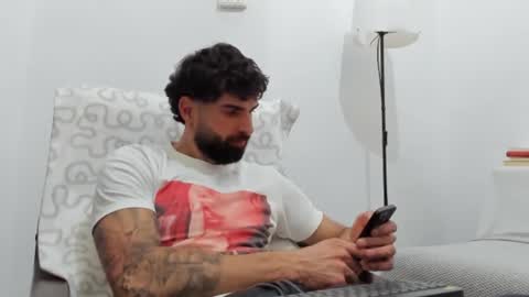 cuteeboy online show from 28, 2, 2026