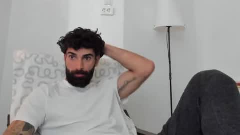 cuteeboy online show from 17, 3, 2026