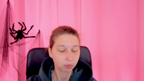 Snapshot of cuteellii chatting on 12, 11, 2025 Elli online show from 12, 11, 2025