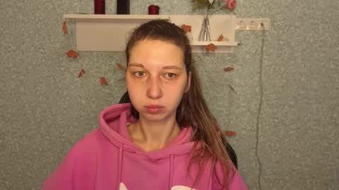 Snapshot of cuteellii chatting on 24, 11, 2025 Elli online show from 24, 11, 2025