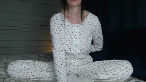 Snapshot of cuteemouse chatting on 13, 1, 2025 Anna online show from 13, 1, 2025