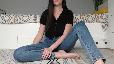 Snapshot of cuteemouse chatting on 28, 9, 2025 Anna online show from 28, 9, 2025