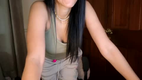 Cutelittlemama0418 Lola online show from 13, 7, 2026