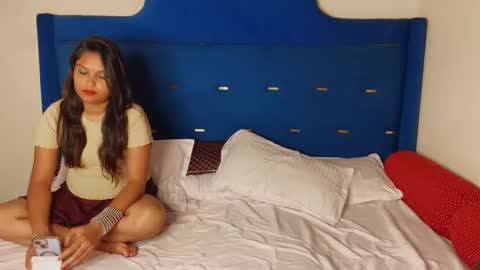cutemahi online show from 24, 4, 2026