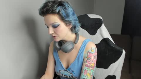 Snapshot of cutemetalgoddess chatting on 11, 12, 2024 Alice online show from 11, 12, 2024
