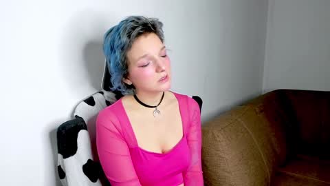 Snapshot of cutemetalgoddess chatting on 13, 12, 2024 Alice online show from 13, 12, 2024