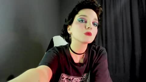 Snapshot of cutemetalgoddess chatting on 16, 1, 2025 Alice online show from 16, 1, 2025