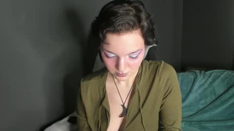 Snapshot of cutemetalgoddess chatting on 19, 2, 2025 Alice online show from 19, 2, 2025