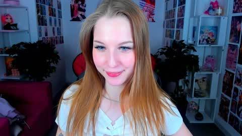 Snapshot of cutemousee chatting on 20, 12, 2024 Rina online show from 20, 12, 2024