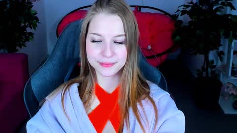 Snapshot of cutemousee chatting on 24, 12, 2024 Rina online show from 24, 12, 2024
