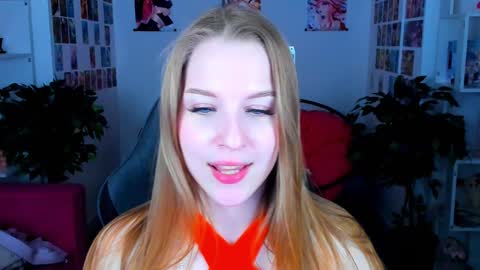 Snapshot of cutemousee chatting on 24, 12, 2024 Rina online show from 24, 12, 2024