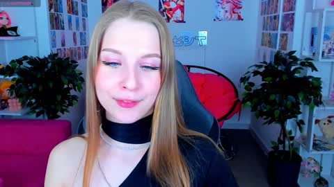 Snapshot of cutemousee chatting on 26, 12, 2024 Rina online show from 26, 12, 2024