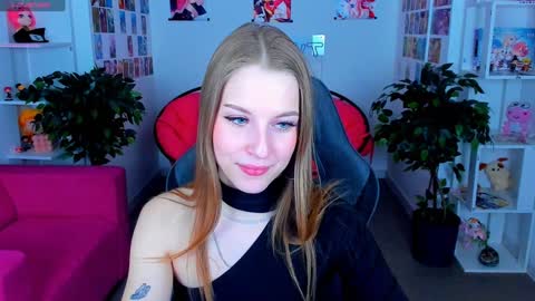 Snapshot of cutemousee chatting on 26, 12, 2024 Rina online show from 26, 12, 2024