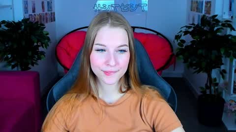 Snapshot of cutemousee chatting on 28, 12, 2024 Rina online show from 28, 12, 2024