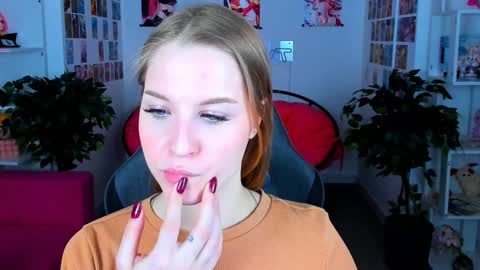 Snapshot of cutemousee chatting on 28, 12, 2024 Rina online show from 28, 12, 2024