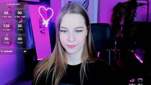 Snapshot of cutemousee chatting on 25, 2, 2025 Rina online show from 25, 2, 2025