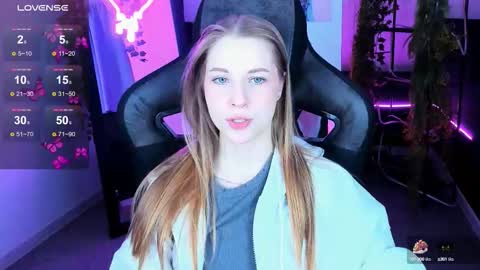 Snapshot of cutemousee chatting on 2, 10, 2025 Rina online show from 2, 10, 2025