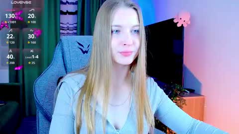 Snapshot of cutemousee chatting on 26, 4, 2026 Rina online show from 26, 4, 2026