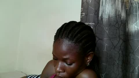 Cutequeen8 online show from 9, 12, 2024