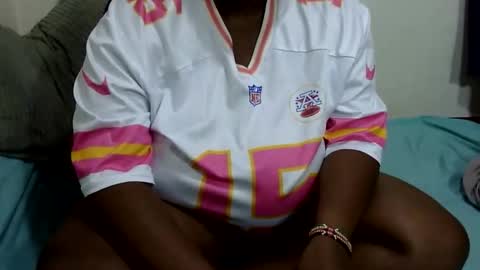 Snapshot of cutermilly chatting on 25, 10, 2025 cutermilly online show from 25, 10, 2025