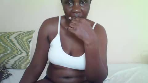 Snapshot of cutetinah chatting on 9, 9, 2025 TAMARA online show from 9, 9, 2025