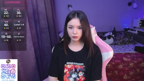 Snapshot of cutie_bellle chatting on 11, 2, 2025 belle online show from 11, 2, 2025