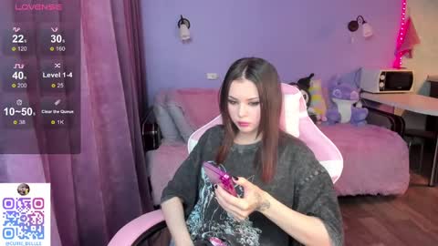 Snapshot of cutie_bellle chatting on 5, 3, 2025 belle online show from 5, 3, 2025