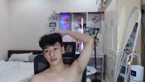 Snapshot of cutie_cumshow chatting on 27, 11, 2025 Neil Taylor online show from 27, 11, 2025