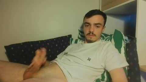 cutie garlix online show from 14, 7, 2026