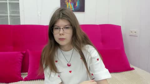 Snapshot of cutie_lory chatting on 6, 2, 2025 cutie_lory online show from 6, 2, 2025