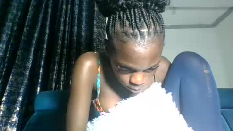 Snapshot of cutie_plush chatting on 28, 7, 2026 cutieplush online show from 28, 7, 2026