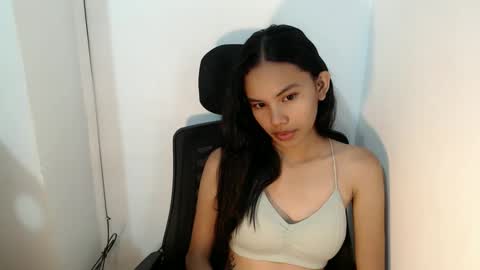 cutiee_lily2 online show from 31, 5, 2026