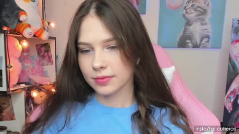 Snapshot of cutierori chatting on 13, 12, 2024 Rori Instagram cutierori online show from 13, 12, 2024