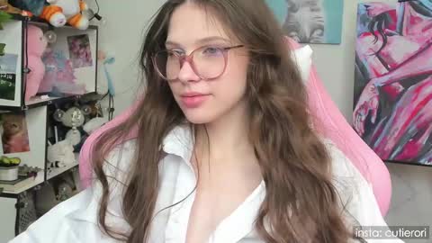 Snapshot of cutierori chatting on 26, 2, 2025 Rori Instagram cutierori online show from 26, 2, 2025