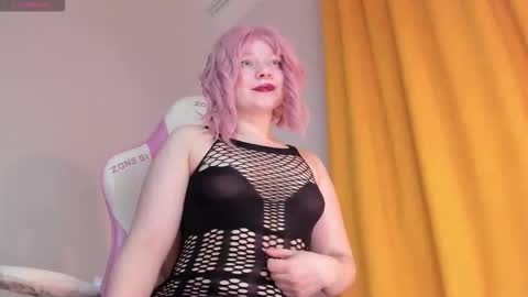 Snapshot of cutiesue chatting on 22, 11, 2025 CutieSue online show from 22, 11, 2025