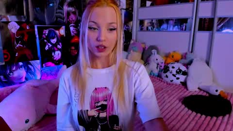 Nora online show from 5, 12, 2024