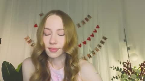 Snapshot of cuute_angell chatting on 5, 3, 2026 Virginia See you on Sunday online show from 5, 3, 2026