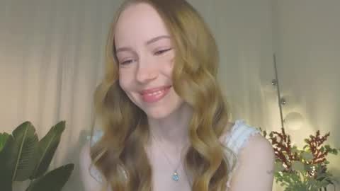 Snapshot of cuute_angell chatting on 26, 3, 2026 Virginia See you on Sunday online show from 26, 3, 2026