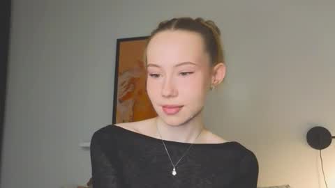 Snapshot of cuute_angell chatting on 29, 3, 2026 Virginia See you on Sunday online show from 29, 3, 2026