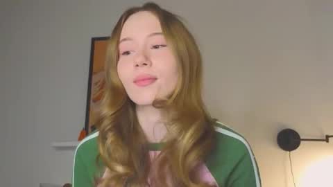 Snapshot of cuute_angell chatting on 30, 3, 2026 Virginia See you on Sunday online show from 30, 3, 2026