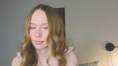 Snapshot of cuute_angell chatting on 8, 4, 2026 Virginia See you on Sunday online show from 8, 4, 2026