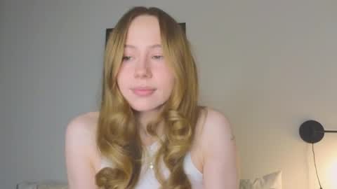 Snapshot of cuute_angell chatting on 9, 4, 2026 Virginia See you on Sunday online show from 9, 4, 2026